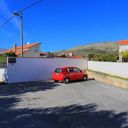 Βίλα Luxury With A Swimming Pool Plano, - 18490 *