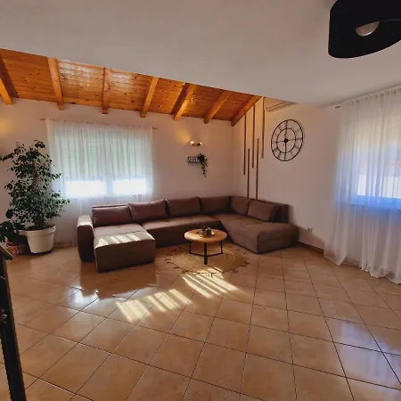 Luxury With A Swimming Pool Plano, - 18490 Βίλα