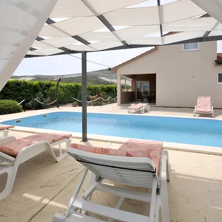 Luxury With A Swimming Pool Plano, - 18490 Βίλα *